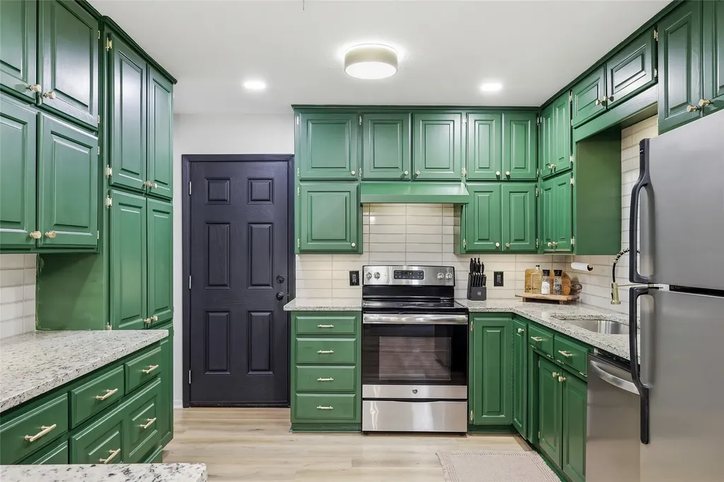 3732 Layton Avenue Haltom City TX 76117
