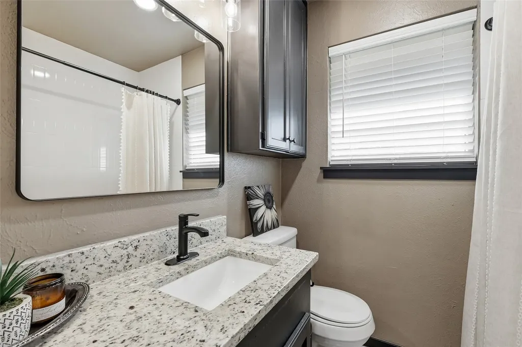 3732 Layton Avenue Haltom City TX 76117