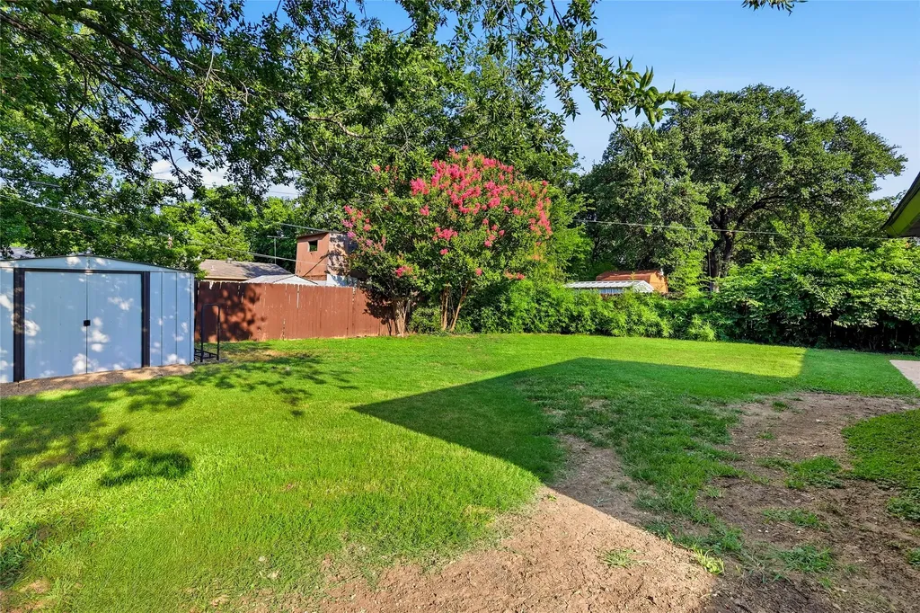 3732 Layton Avenue Haltom City TX 76117