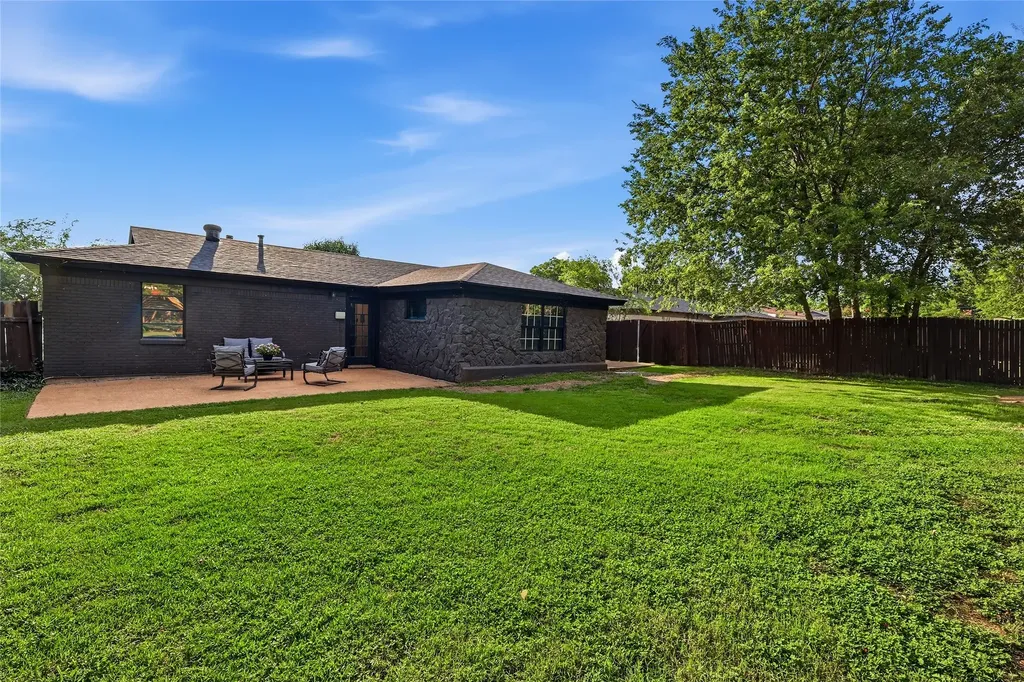 3732 Layton Avenue Haltom City TX 76117