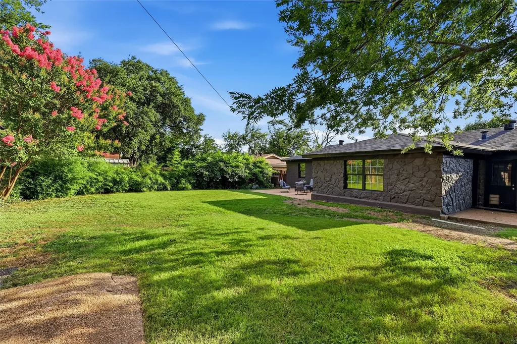 3732 Layton Avenue Haltom City TX 76117