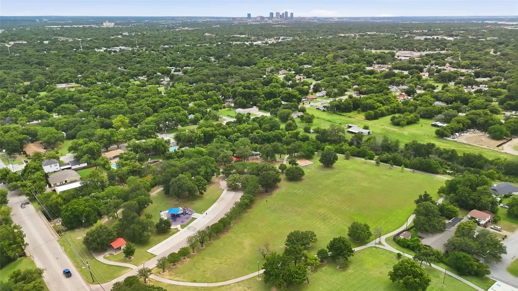 3732 Layton Avenue Haltom City TX 76117