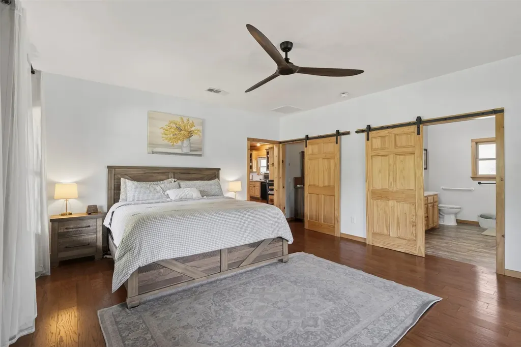 2270 Mitchell Road Krum TX 76249