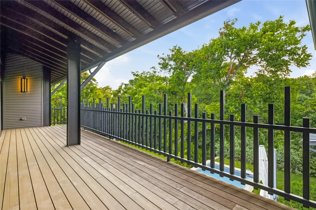 8457 San Benito Way Dallas TX 75218