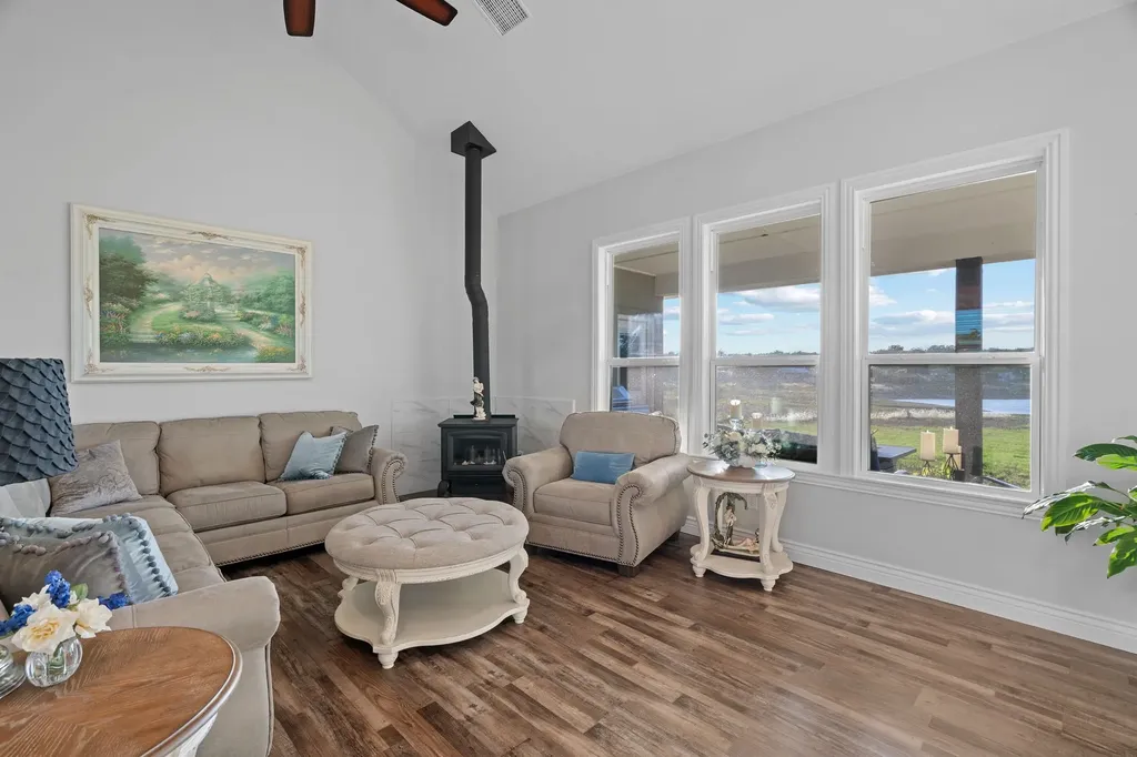 313 Hidden Shores Drive Cisco TX 76437