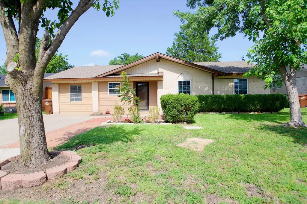 2708 N Avenue Plano TX 75074