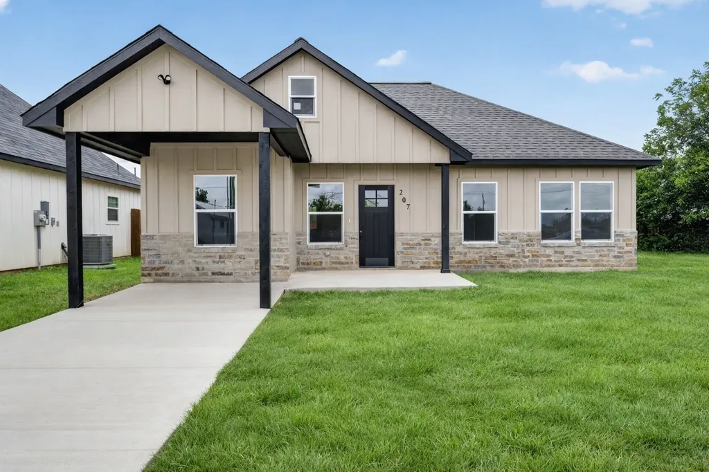 207 E South Street Itasca TX 76055
