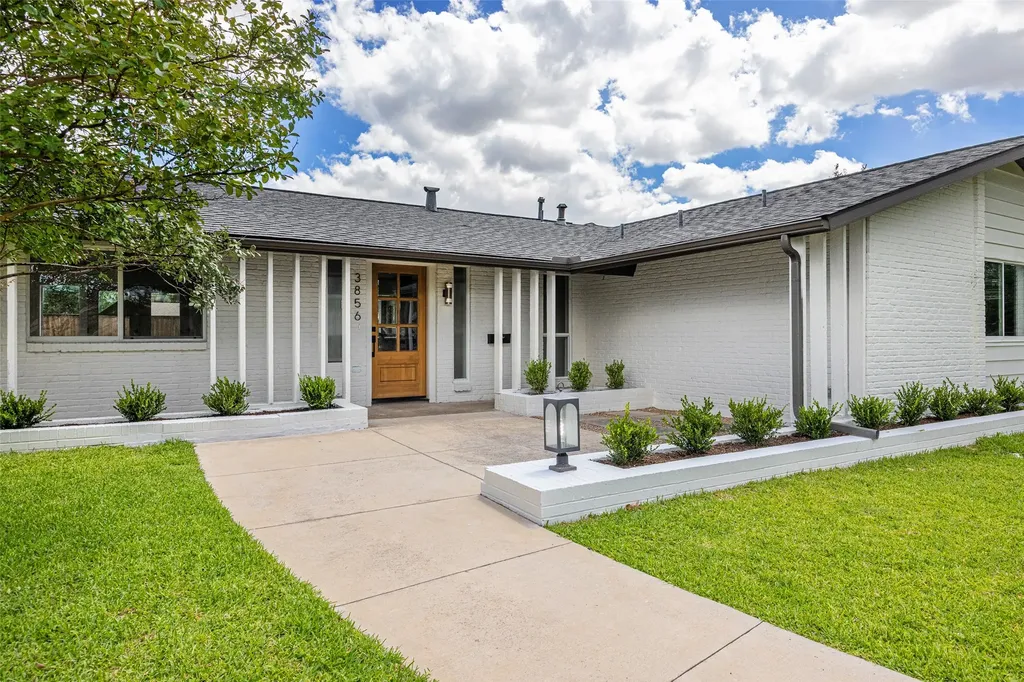 3856 Antigua Drive Dallas TX 75244