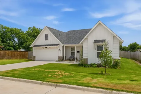 411 W Harwood Road Euless TX 76039