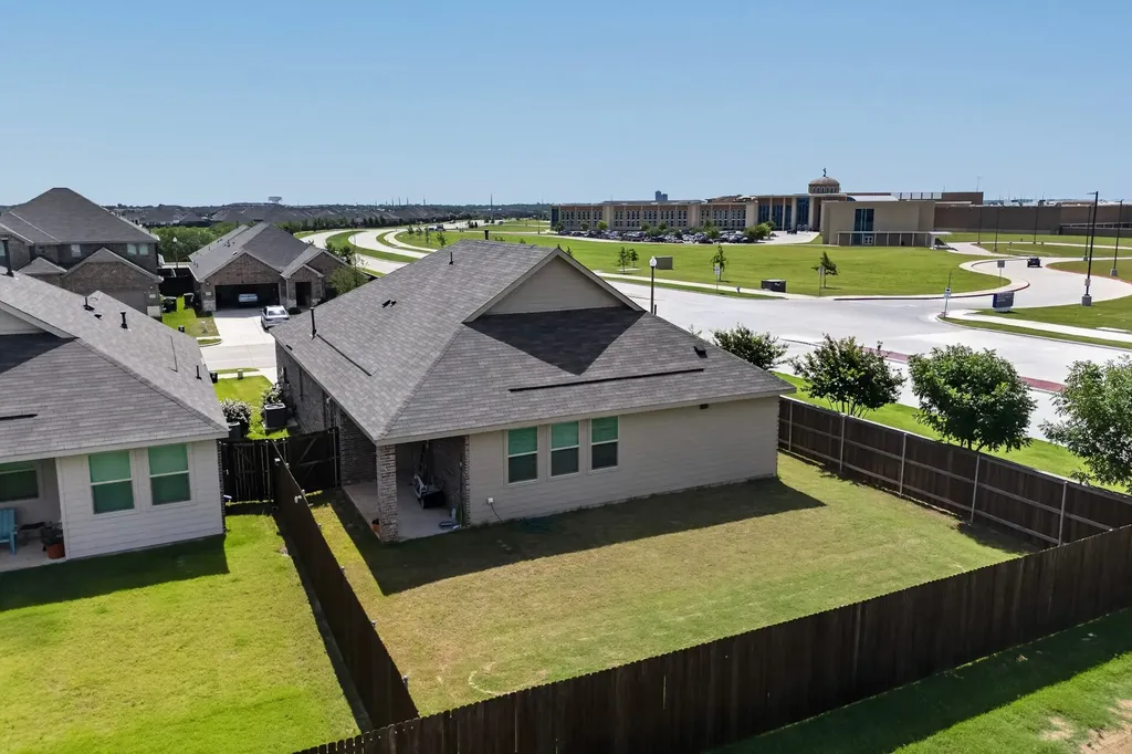 3401 Kingsview Drive Denton TX 76207