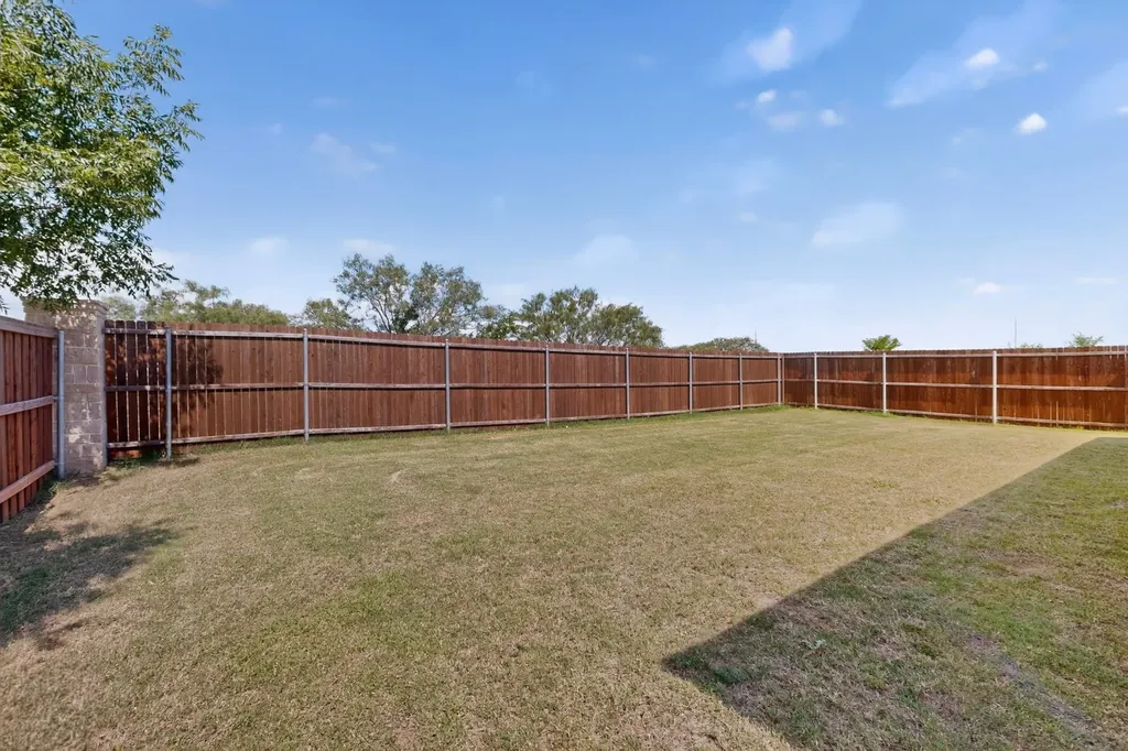 3401 Kingsview Drive Denton TX 76207