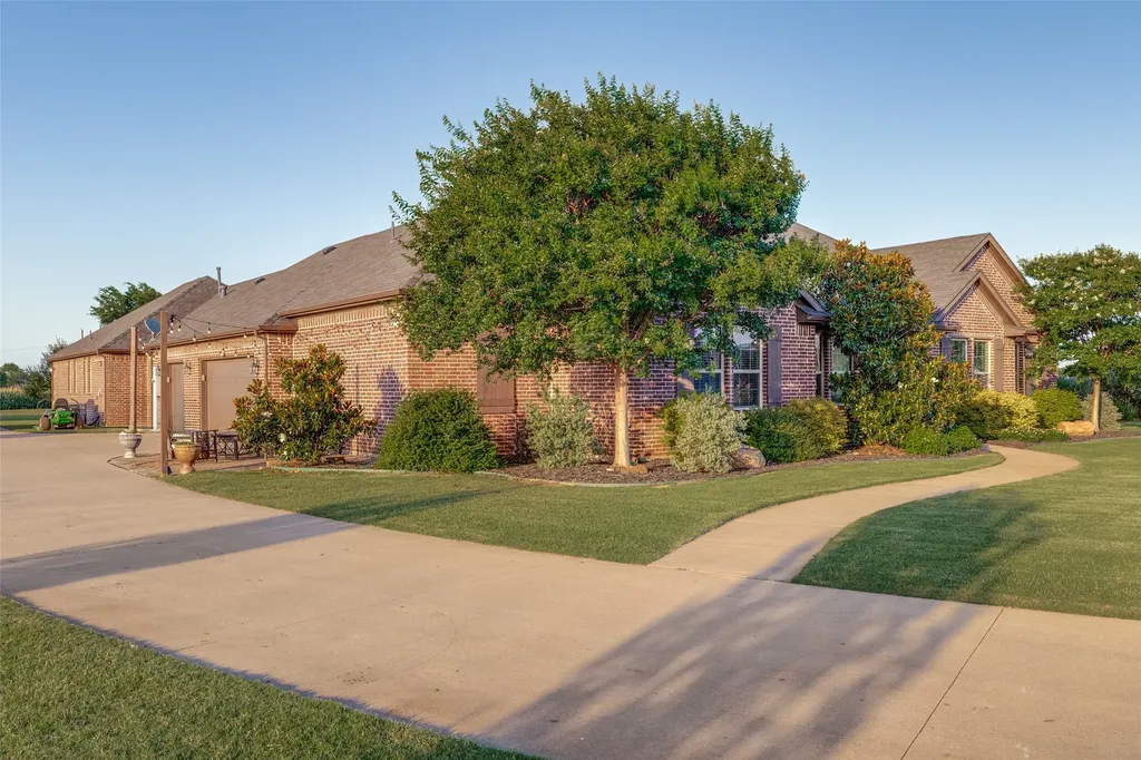 158 Whispering Winds Drive Gunter TX 75058
