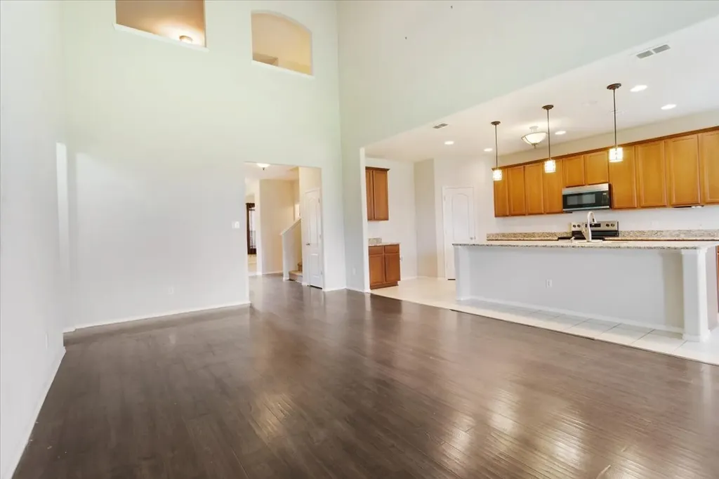 802 Swan Ridge Drive Sherman TX 75092