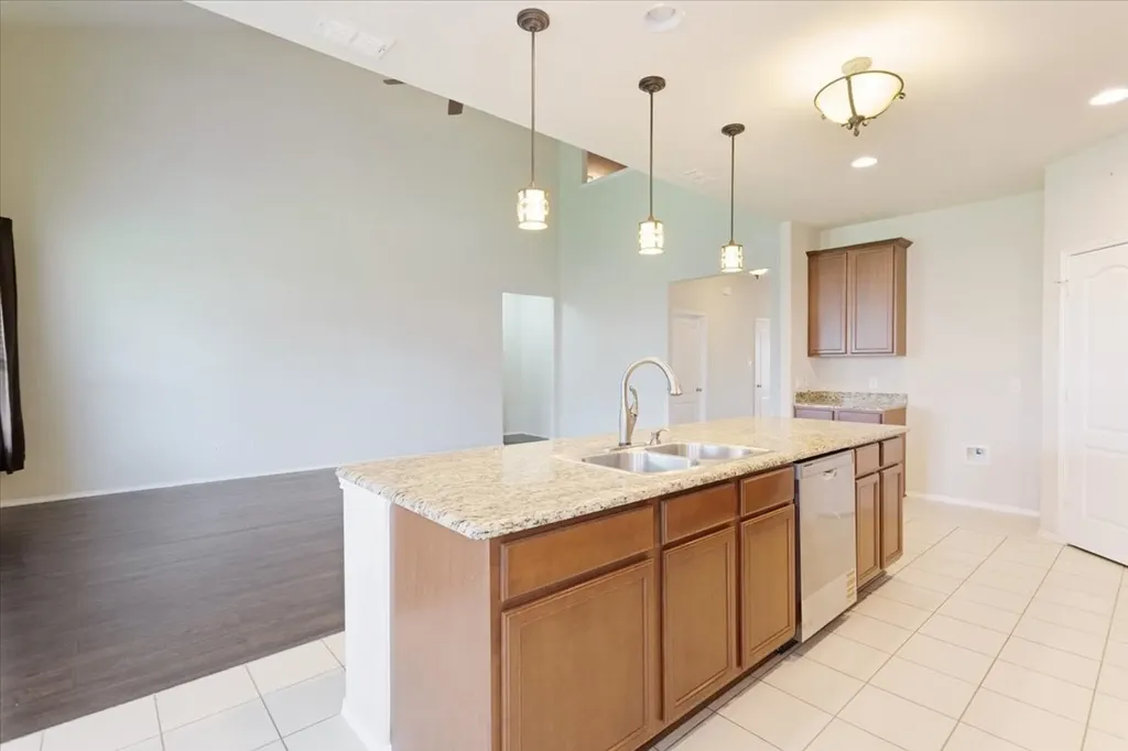 802 Swan Ridge Drive Sherman TX 75092