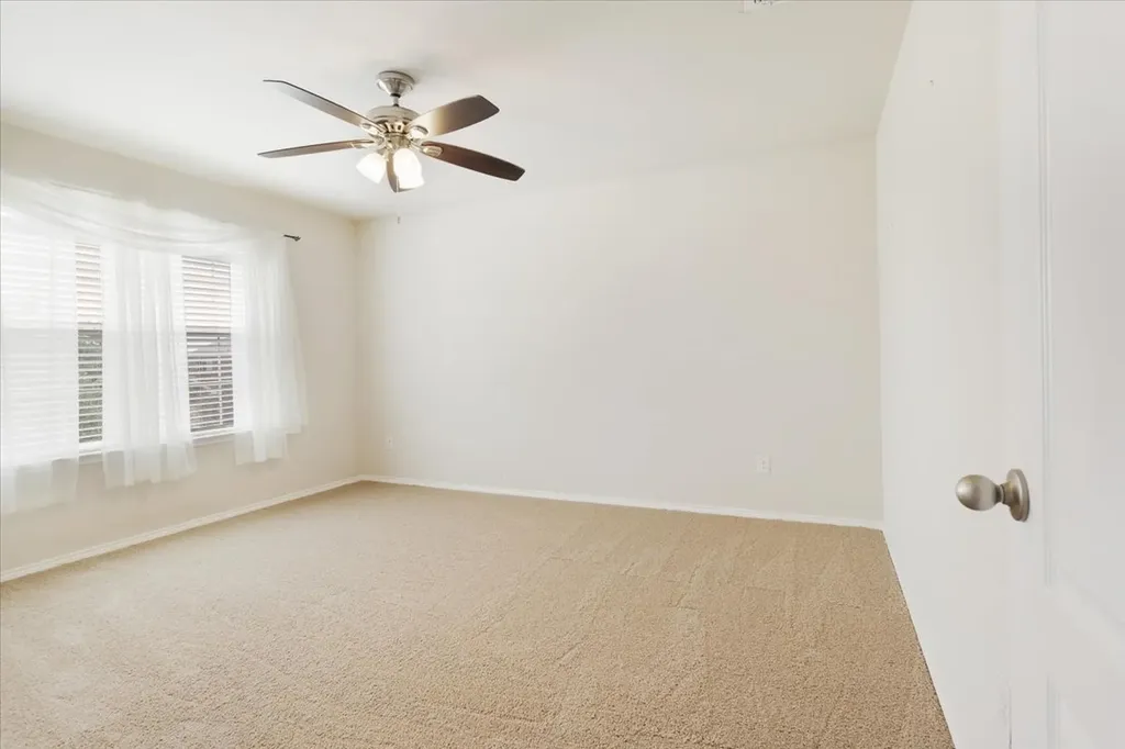 802 Swan Ridge Drive Sherman TX 75092