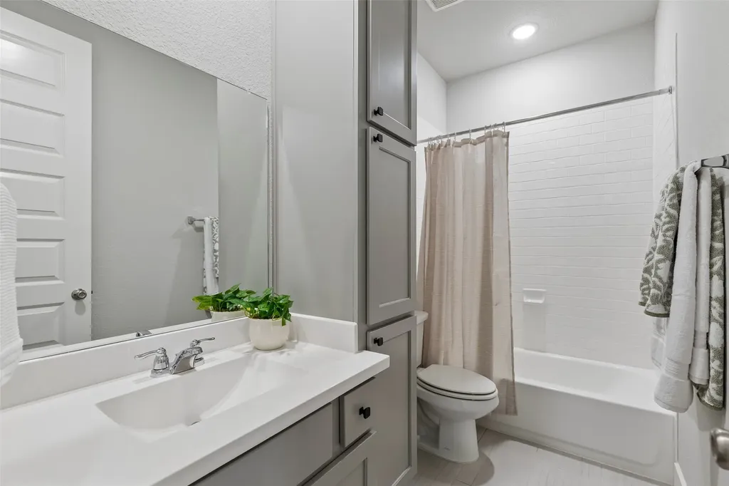 1104 Bluestem Drive Aubrey TX 76227