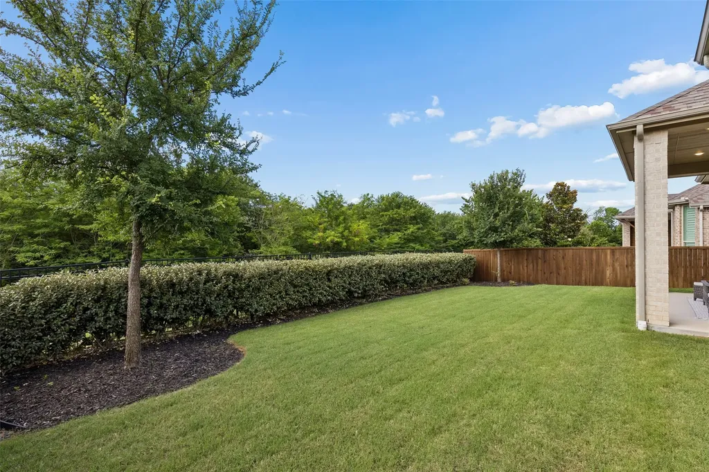 1104 Bluestem Drive Aubrey TX 76227