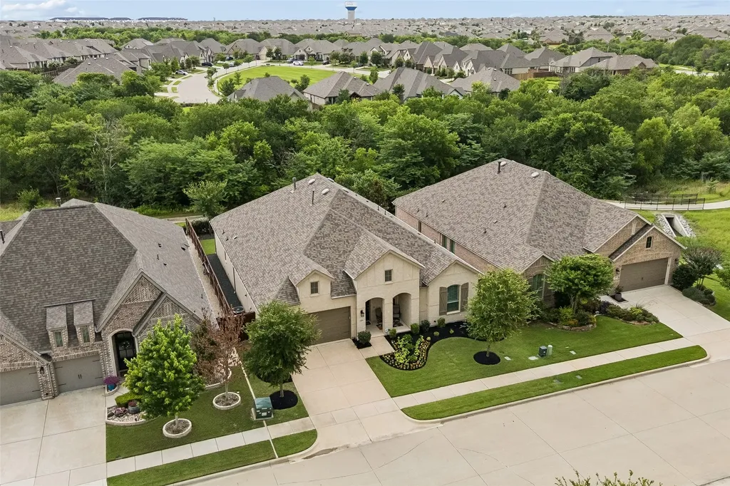 1104 Bluestem Drive Aubrey TX 76227