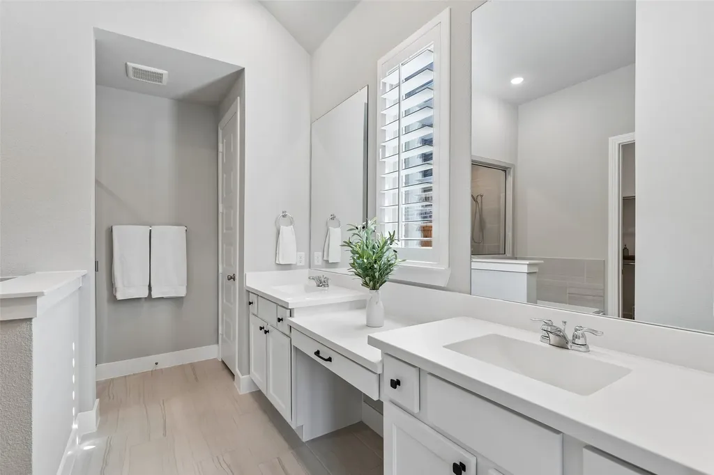 1104 Bluestem Drive Aubrey TX 76227