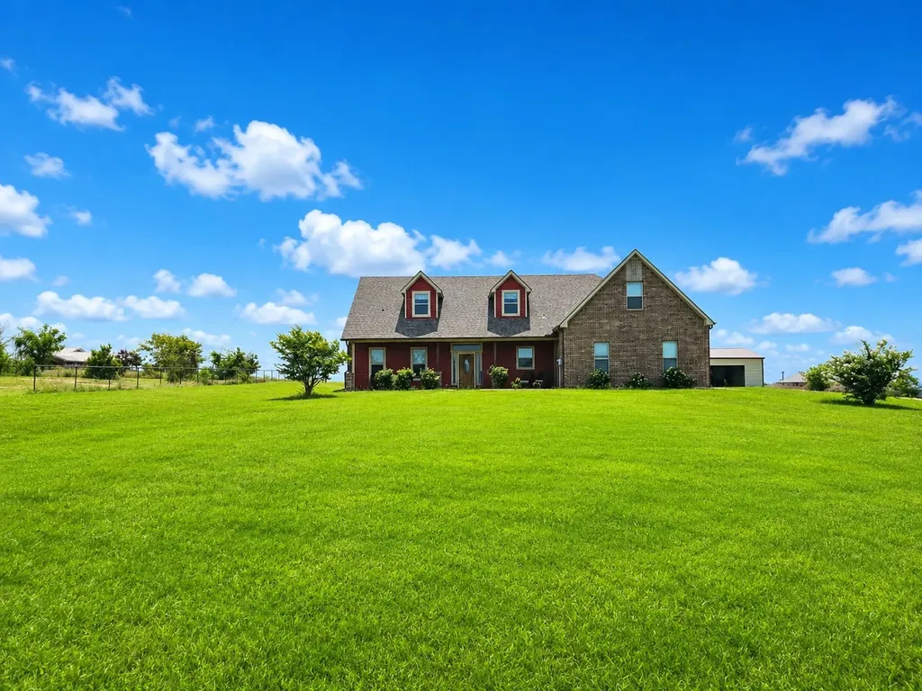 3028 Harrell Road Howe TX 75459