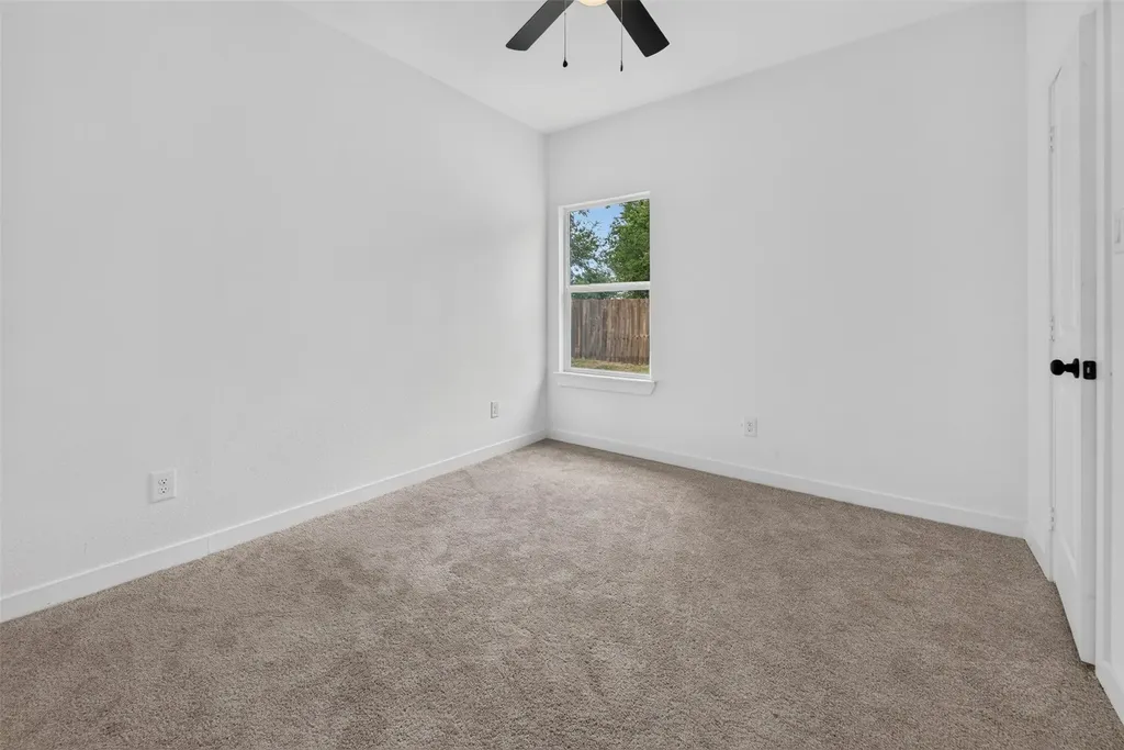 304 N Cherokee Shores Drive Mabank TX 75156