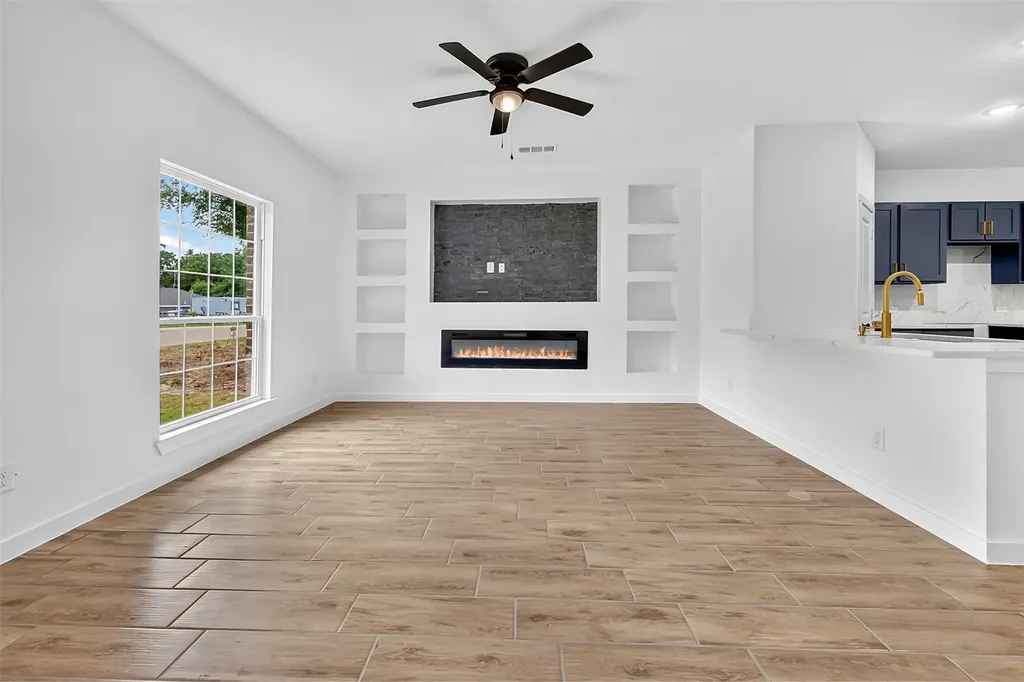 304 N Cherokee Shores Drive Mabank TX 75156