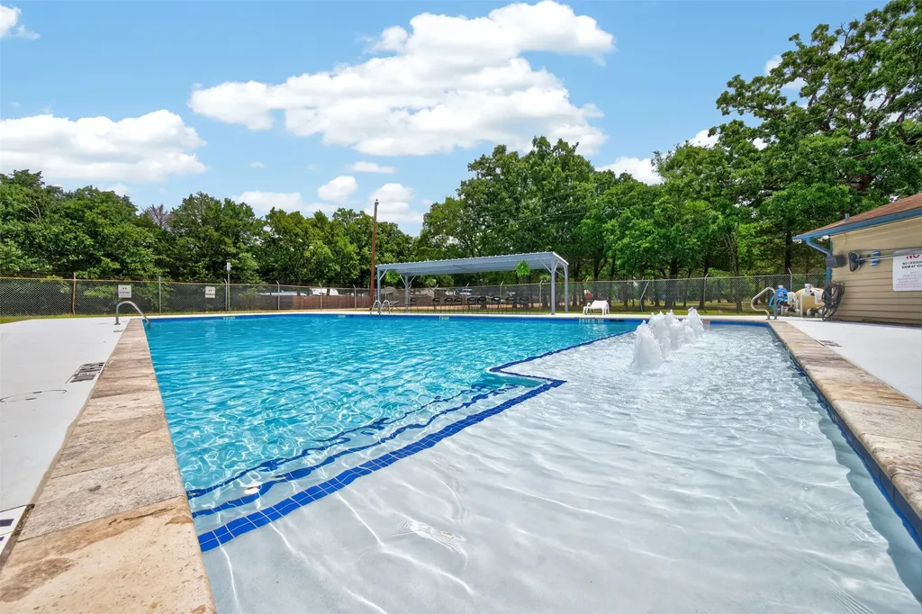 304 N Cherokee Shores Drive Mabank TX 75156