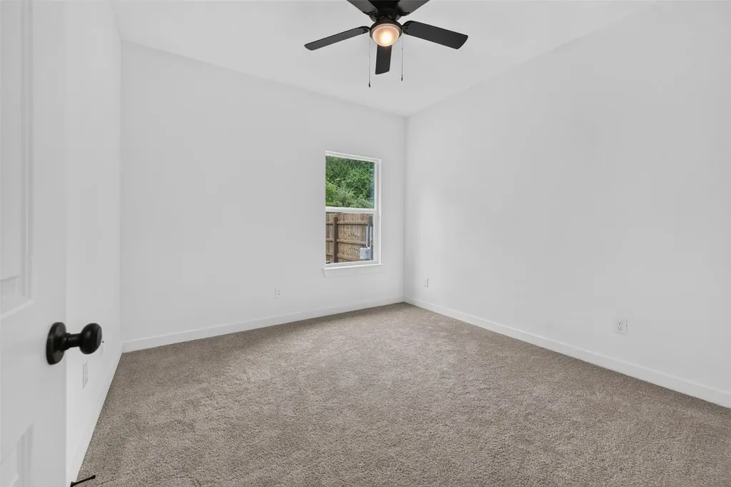 304 N Cherokee Shores Drive Mabank TX 75156
