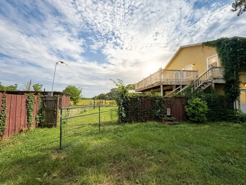 1261 State Highway 110 Grand Saline TX 75140