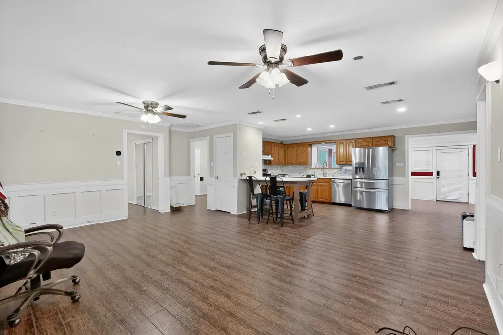 1261 State Highway 110 Grand Saline TX 75140