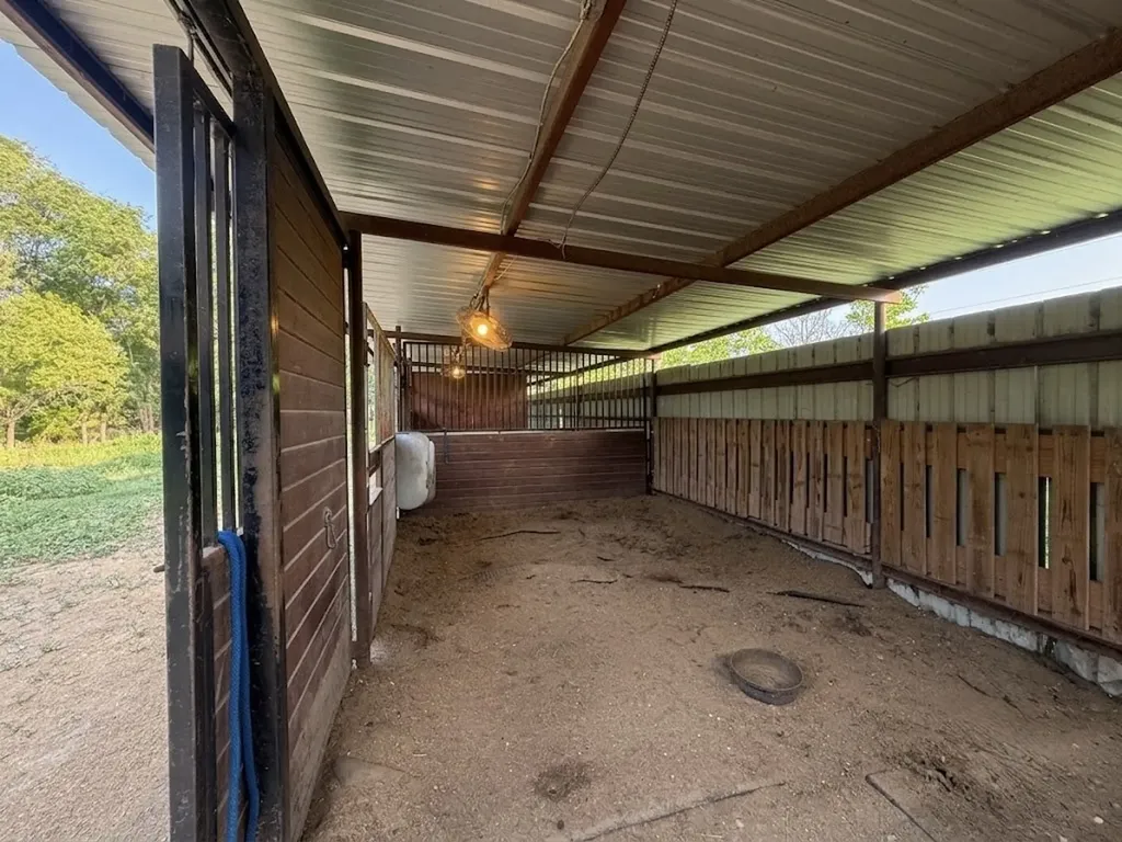 1261 State Highway 110 Grand Saline TX 75140
