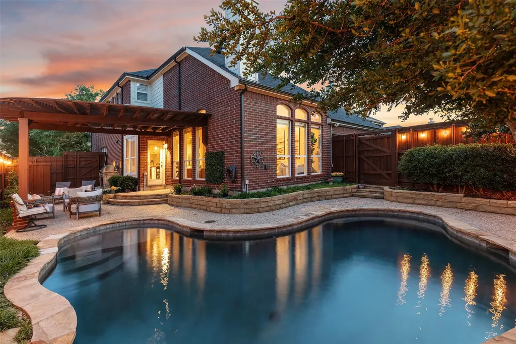 2996 La Vista Lane Frisco TX 75033