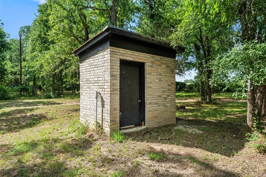 443 County Road 316 Jonesboro TX 76538
