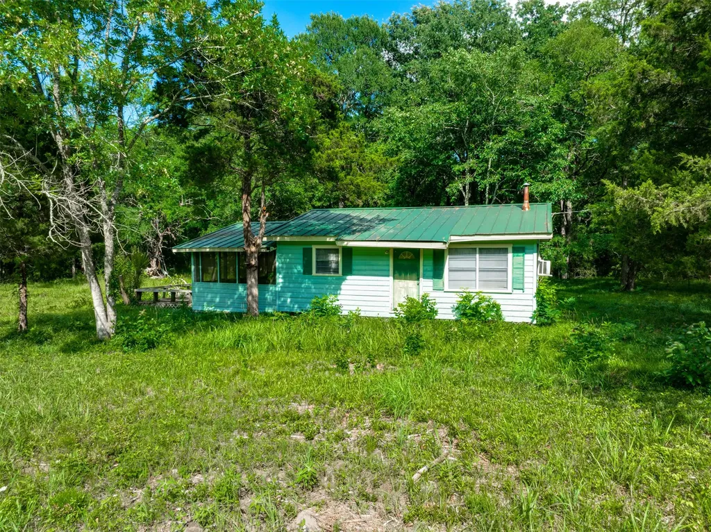 9253 Us Highway 271 S Deport TX 75435