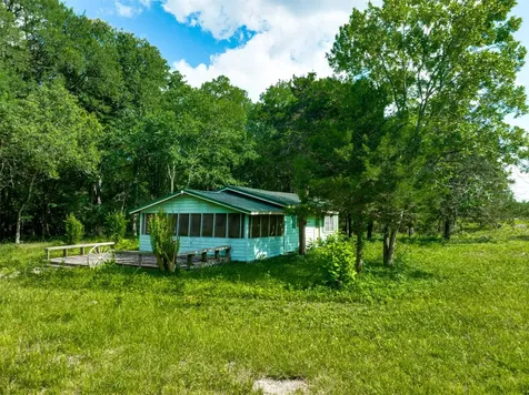 9253 Us Highway 271 S Deport TX 75435