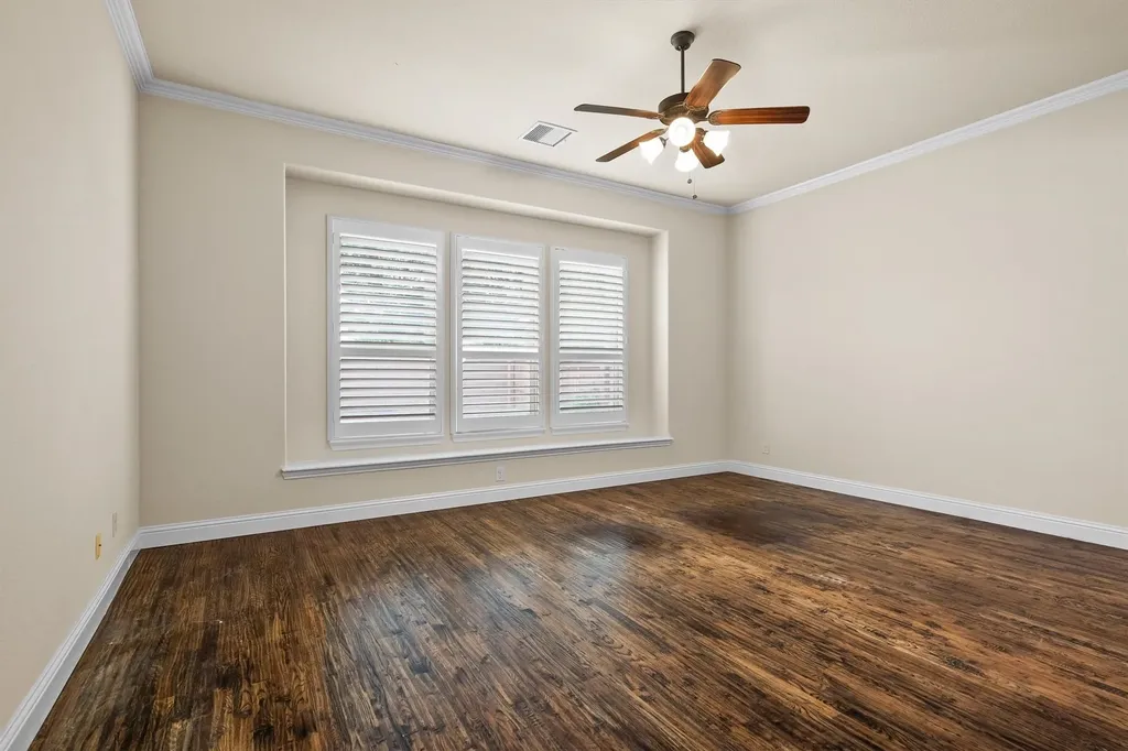 1148 Grant Avenue Lantana TX 76226