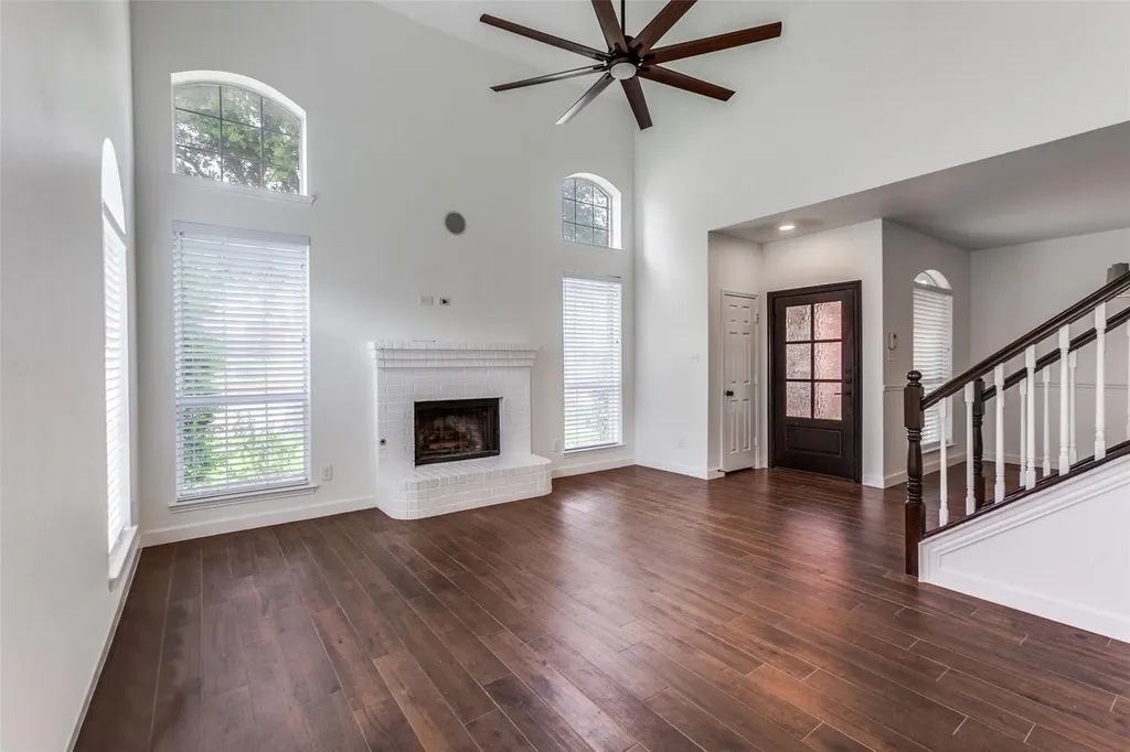 1817 Oak Bend Lane Garland TX 75040