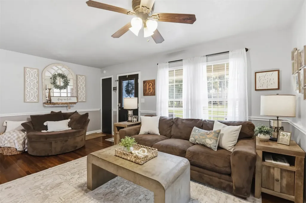 308 W 1st Street Springtown TX 76082
