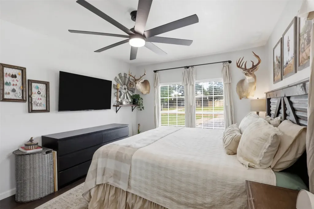 308 W 1st Street Springtown TX 76082