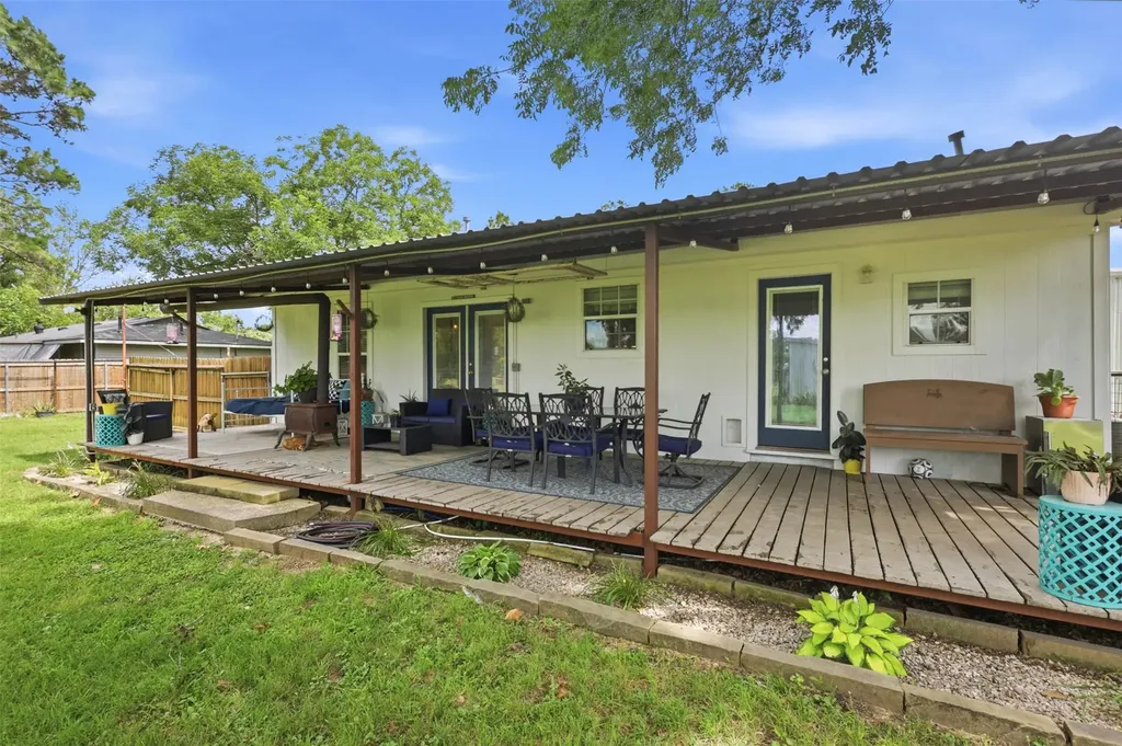 308 W 1st Street Springtown TX 76082