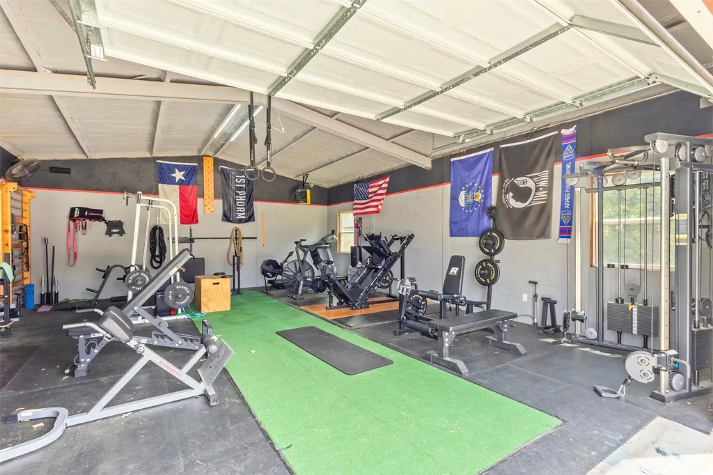 108 Oak Creek Drive Springtown TX 76082