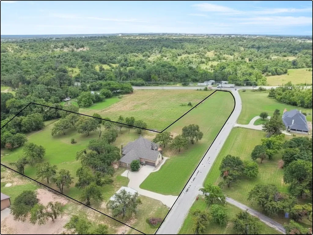108 Oak Creek Drive Springtown TX 76082