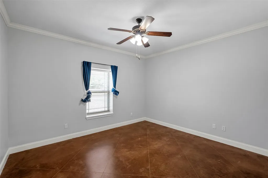 1509 N Reagan Street West TX 76691