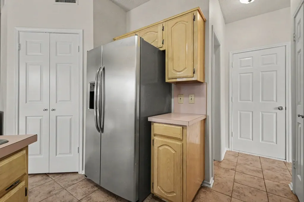 340 Arbor Court Euless TX 76039