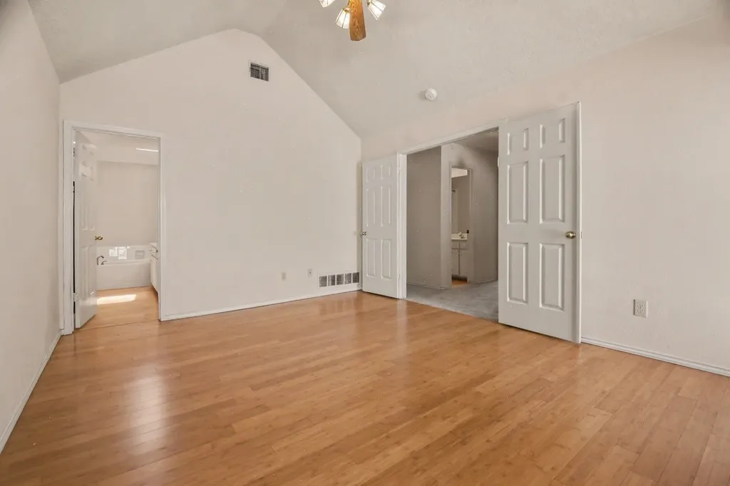 340 Arbor Court Euless TX 76039