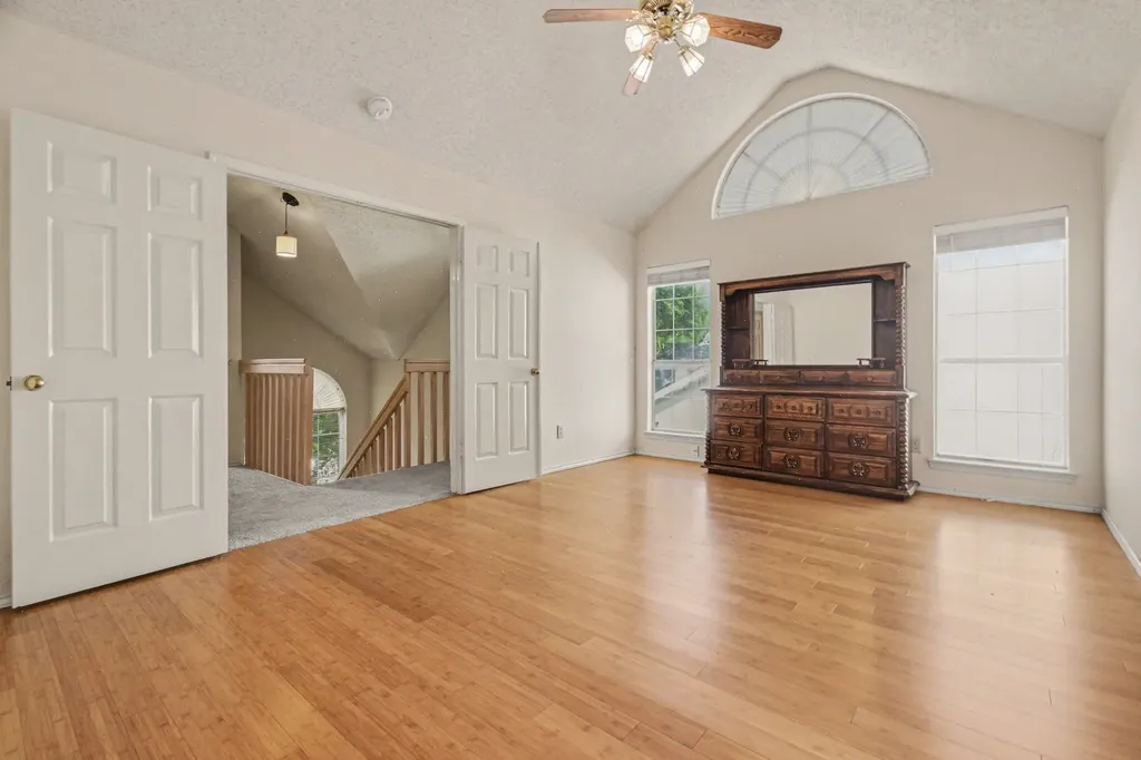 340 Arbor Court Euless TX 76039