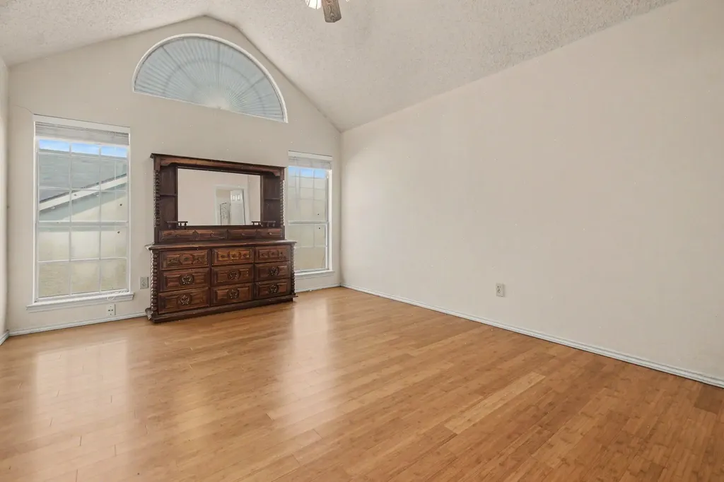 340 Arbor Court Euless TX 76039