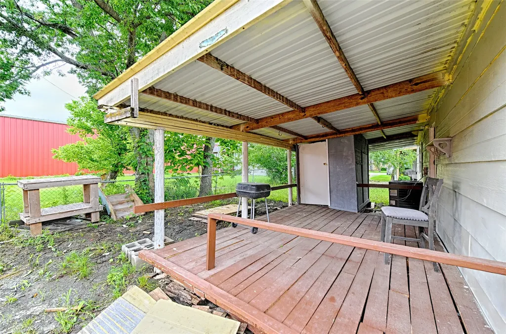 109 W Marsalis Street Celeste TX 75423