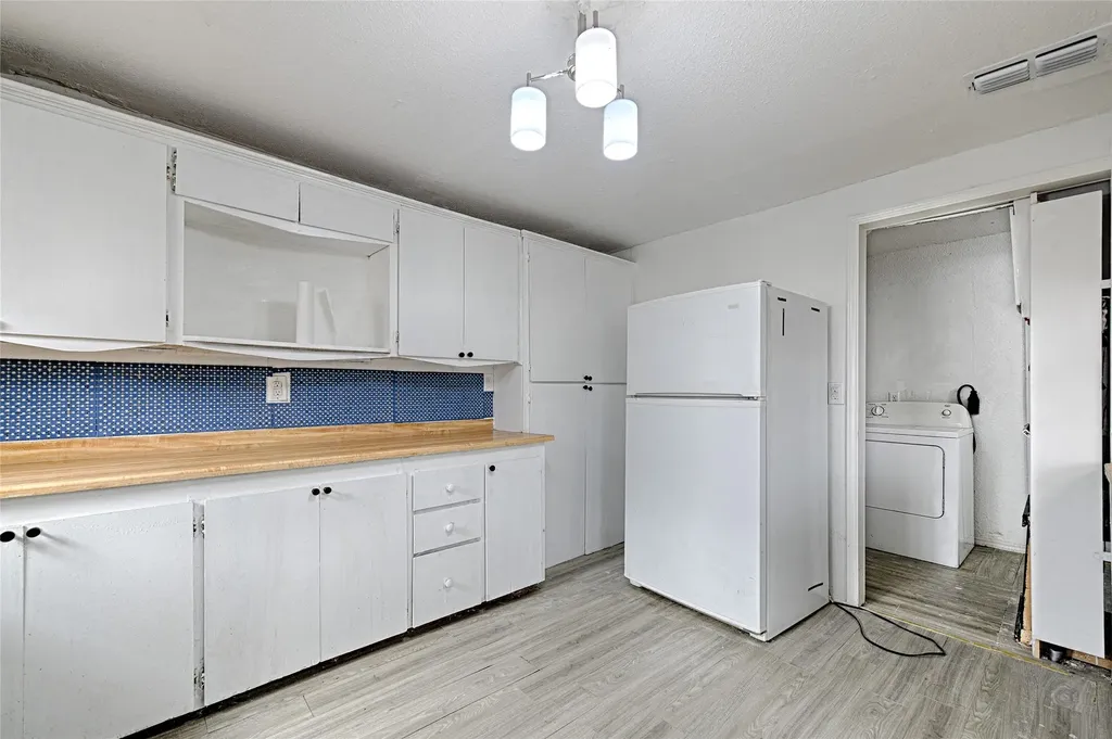 109 W Marsalis Street Celeste TX 75423