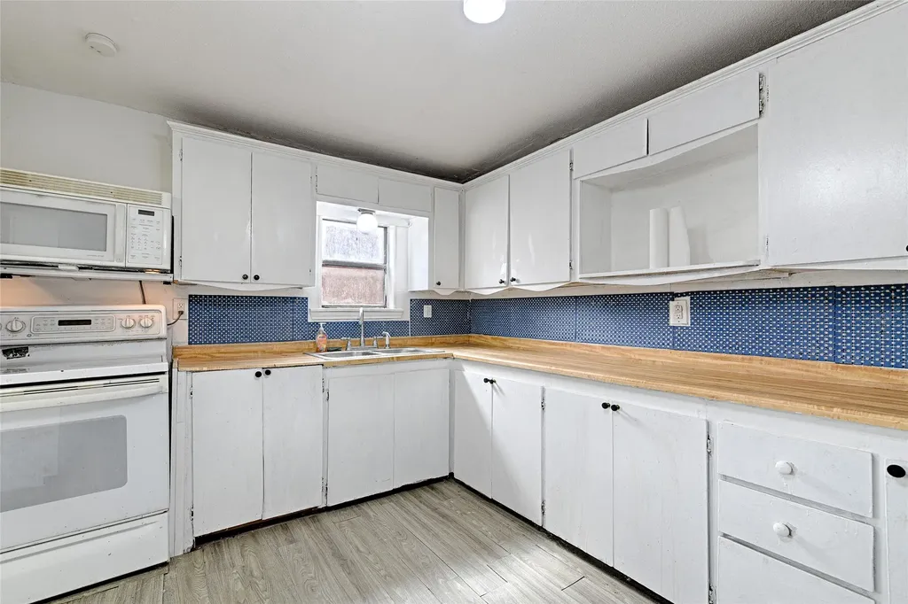 109 W Marsalis Street Celeste TX 75423